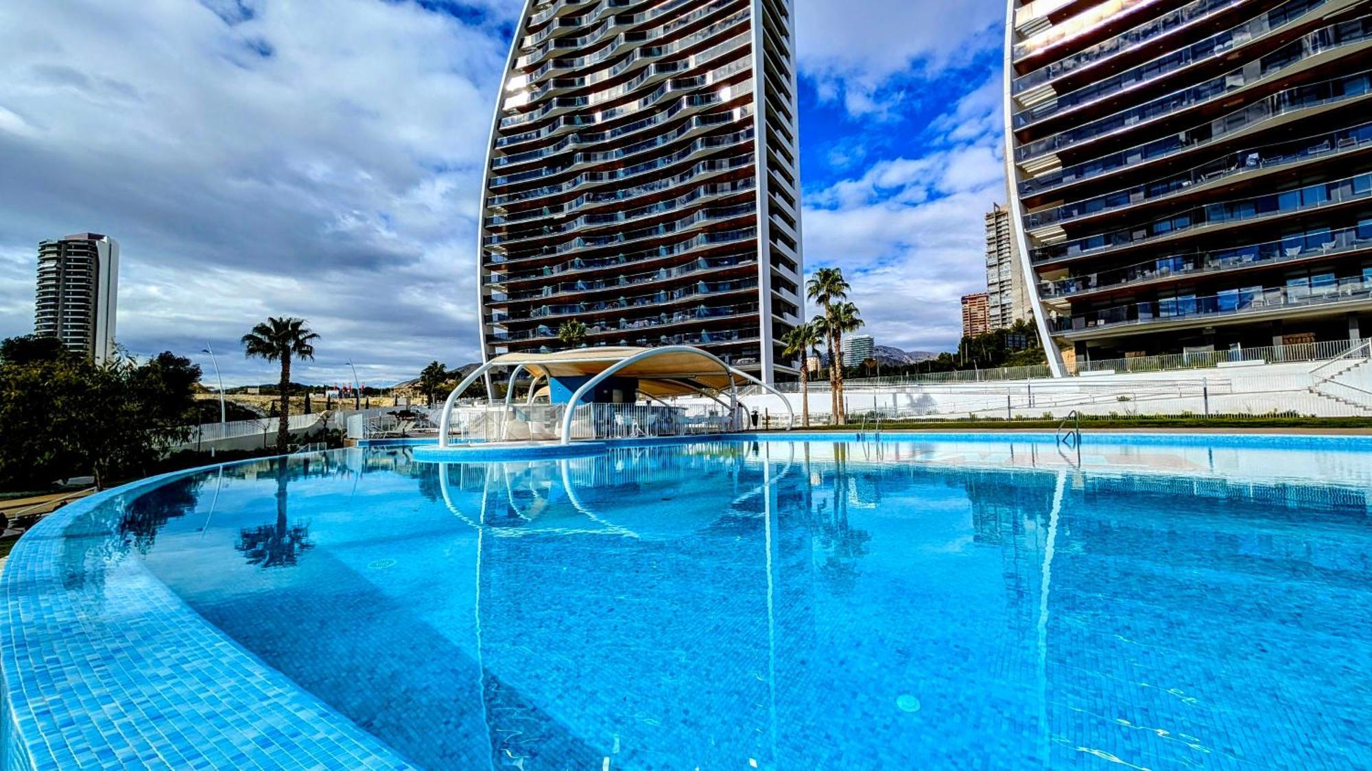 Sunset Waves Sea View Apartments Бенидорм Экстерьер фото